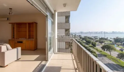 À venda: Apartamento com a vista mais linda de Florianópolis - Av. Beira Mar Norte 3 Quartos | 3 Banheiros | 162 m²