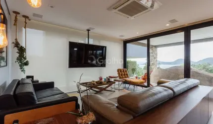 Casa de 435m² com 4 suítes em Cacupé