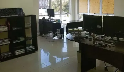 Sala Comercial de 41m² na Trindade