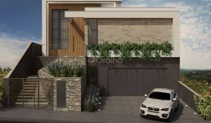 Casa Residencial localizada no Pedra Branca, com 238,00 m2