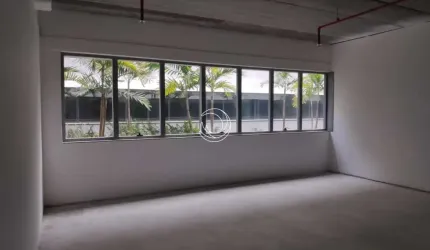 Sala Comercial de 52.16m² no bairro Saco Grande