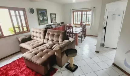 Casa Residencial de 4 dorms no bairro Jardim Atlântico