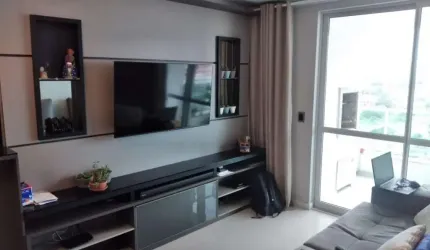 Apartamento de 2 dorms no bairro Barreiros