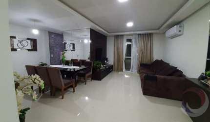 Cobertura de 232,21m² com 3 quartos sendo 1 suíte no Estreito