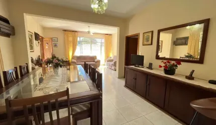 Casa com 3 quartos à venda na Rua São Tomáz de Aquino, --, Trindade, Florianópolis, 149 m2 por R$ 1.915.000