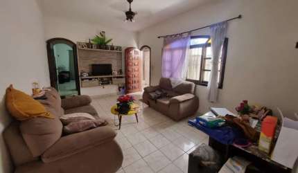 CASA 03 DORM - SUITE - OPORTUNIDADE