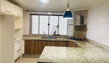Ampla Casa no Santa Regina