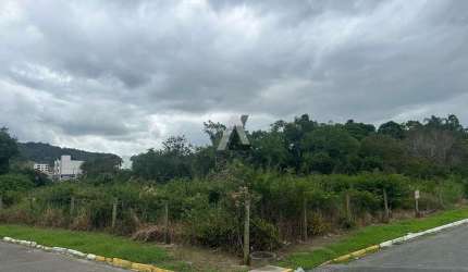 Lindo terreno bairro Santa Regina