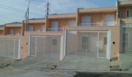 Excelente sobrado novo