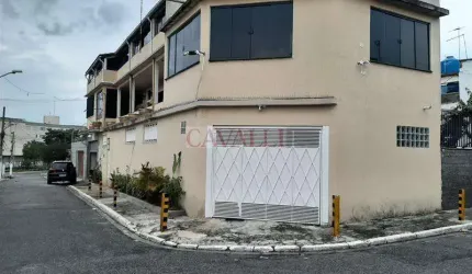 Sobrado com 3 pavimentos no Jardim Ponte Rasa