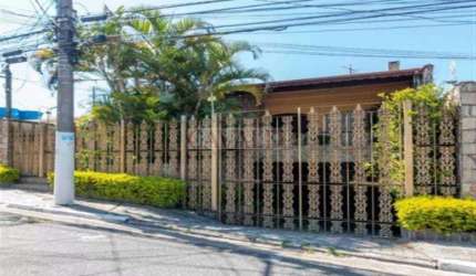Sobrado alto padrão no Jardim Maringá estilo colonial