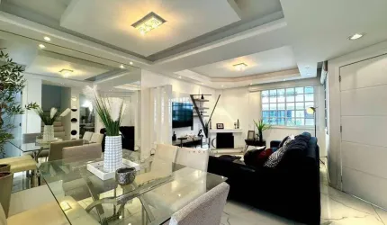 Sobrado com 4 dormitórios à venda, 148 m² por R$ 950.000,00 - Portão - Curitiba/PR