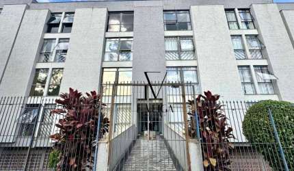 Amplo apartamento na Avenida Kennedy
