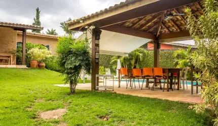 Casa com 2 quartos à venda na Rua Luiz Carlos Barreta, Vila Petrópolis, Atibaia, 450 m2 por R$ 1.850.000