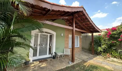 Casa com 3 quartos à venda na Rua Benedito Leite, 249, Vila Helena, Atibaia, 161 m2 por R$ 1.100.000