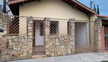 Casa com 1 quarto à venda na Rua Vereador Luiz Generoso Gonçalves, 87, CTB, Atibaia, 81 m2 por R$ 450.000
