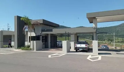 Terreno à venda na Estrada da Laranja Azeda, Jardim dos Pinheiros, Atibaia por R$ 425.000