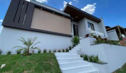 Casa com 3 quartos à venda na Alameda Nicolau João Tebecherani, 769, Alpes de Atibaia, Atibaia, 200 m2 por R$ 1.800.000