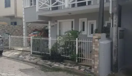 Sobrado à venda no bairro Ingleses - Florianópolis/SC