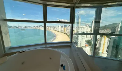 Apartamento no Edifício Infinity Coast mobiliado