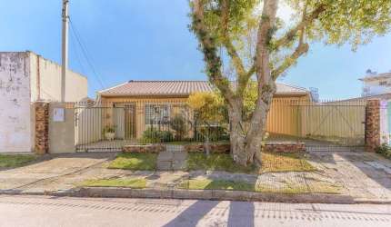 Casa com 2 quartos à venda, 97 m2 por R  999.000- Três Marias - São José dos Pinhais PR