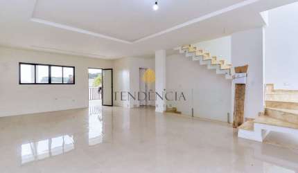 Sobrado com 3 dormitórios à venda, 167 m , BONECA DO IGUAÇU - SAO JOSE DOS PINHAIS - PR