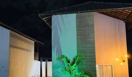 Casa c/primeiro andar, c/3 quartos suítes, piscina privativa, em cond., Praia dos Carneiros