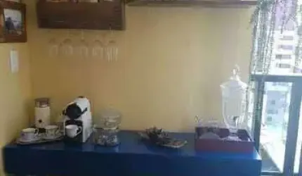 Vendo Lindo Apartamento com 81m2, nascente total, reformado, Varanda panorâmica, sala ampliada com 2/4, sendo 01 suíte, super localizado em condomínio com total infraestrutura  - Pituba- Salvador/BA.