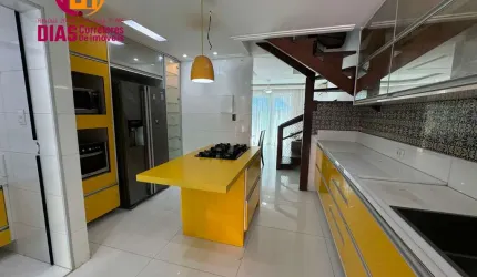 Alugo Linda casa Triplex Completamente Mobiliada e decorada  climatizada com 3/4, sendo 2 suítes, 01 máster com closet no Condomínio Veredas do Atlântico I, 02 vagas com total infraestrutura ao lado d