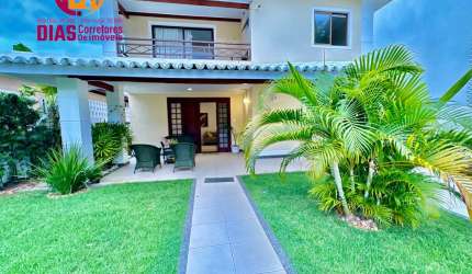 Alugo Casa com energia solar em exclusividade mobiliada com piscina privativa, jardim, 5/4, 3 suítes, 01 térrea em Condomínio - Piatã -Salvador/BA.