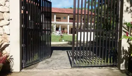Apartamento junto à praia a venda 1 quarto no Clube Albatroz em Garatucaia Angra dos Reis RJ