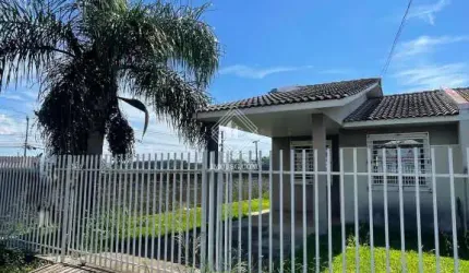 Casa de esquina em Uvaranas