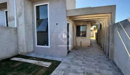 Casa com suíte e terreno no São Marcos