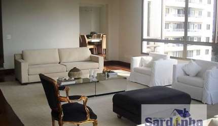 Espaçoso apartamento de luxo em Vila Suzana - São Paulo: 430m², 4 suítes e 6 banheiros por R$ 2.970.000 ou R$ 15.000/mês para locação