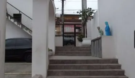 Casa de Condomínio em Jd. Dom José - SP: 73m², 2 dorms., R$280 mil