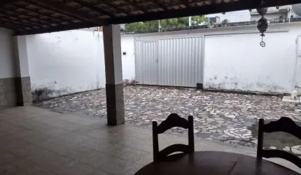 Casa com 3 dormitórios para alugar, 90 m² por R$ 1.600,00/mês - Arembepe - Camaçari/BA