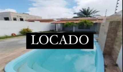 Casa 3/4 sendo 1 suíte. Piscina. Condomínio Canto de Arembepe. Próximo ao Rio e ao Mar