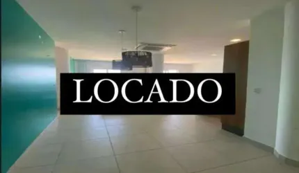 Apartamento térreo, frente mar, 3/4 sendo 1 suíte com closet. Arembepe