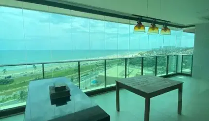 Apartamento de altíssimo padrão no renomado Condomínio D’Azur, com 4 suítes distribuídas em 242 m² de puro requinte.