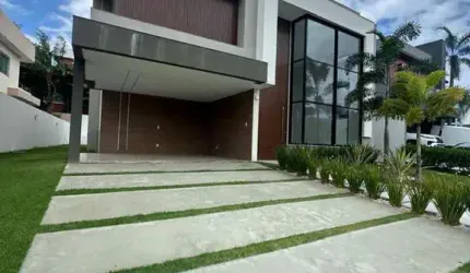 Casa de Altíssimo Padrão à Venda no Alphaville Litoral Norte 2 – 4 Suítes – Nascente