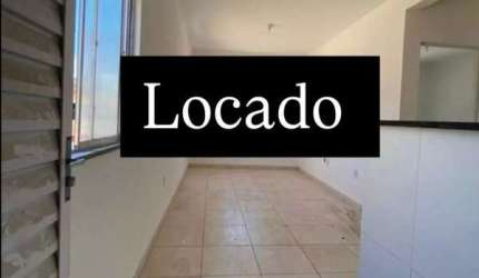 Casa nova e térrea no centro de Arembepe, a apenas 100 metros do mar!