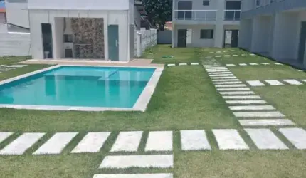 Village à venda em condomínio fechado na praia de Jauá. Aceita financiamento