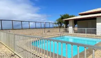 Seu Refúgio dos Sonhos em Arembepe! Village Duplex 2 suítes à Venda – Condomínio Pé na Areia