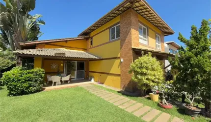 Casa à Venda no  Condomínio Vila Costeira em Stella Maris | Acesso Privativo à Praia