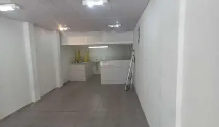 Ponto comercial com 1 sala para alugar na Rua Padre Ildefonso Penalba, 539, Méier, Rio de Janeiro por R$ 1.300