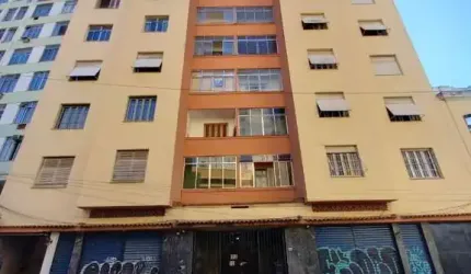 Apartamento com 3 quartos para alugar na Rua do Senado, 222, Centro, Rio de Janeiro por R$ 1.900