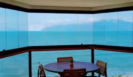 COBERTURA DUPLEX COM 4 SUÍTES, FRENTE MAR - PRAIA DE MARTIM DE SÁ