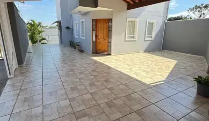 CASA MOBILIADA À VENDA COM PISCINA E 3 QUARTOS EM JUNDIAÍ-SP!