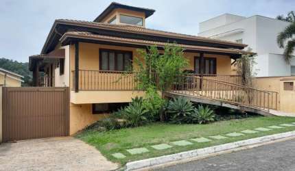 CASA DE CONDOMÍNIO COM 07 QUARTOS E PISCINA, NO BAIRRO DO CAXAMBU EM JUNDIAÍ!!
