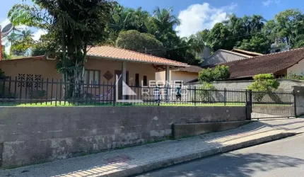Casa com 3 dormitórios à venda no bairro Quintino - Timbó/SC